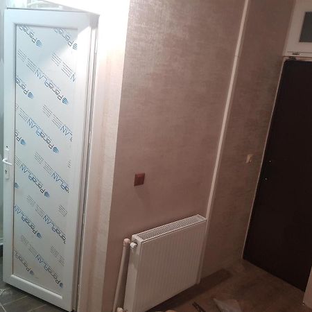Solo Budget Apartment Tbilisi Luaran gambar