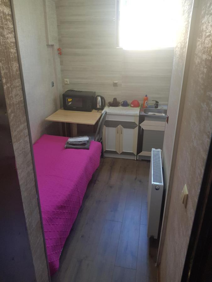 Solo Budget Apartment Tbilisi Luaran gambar